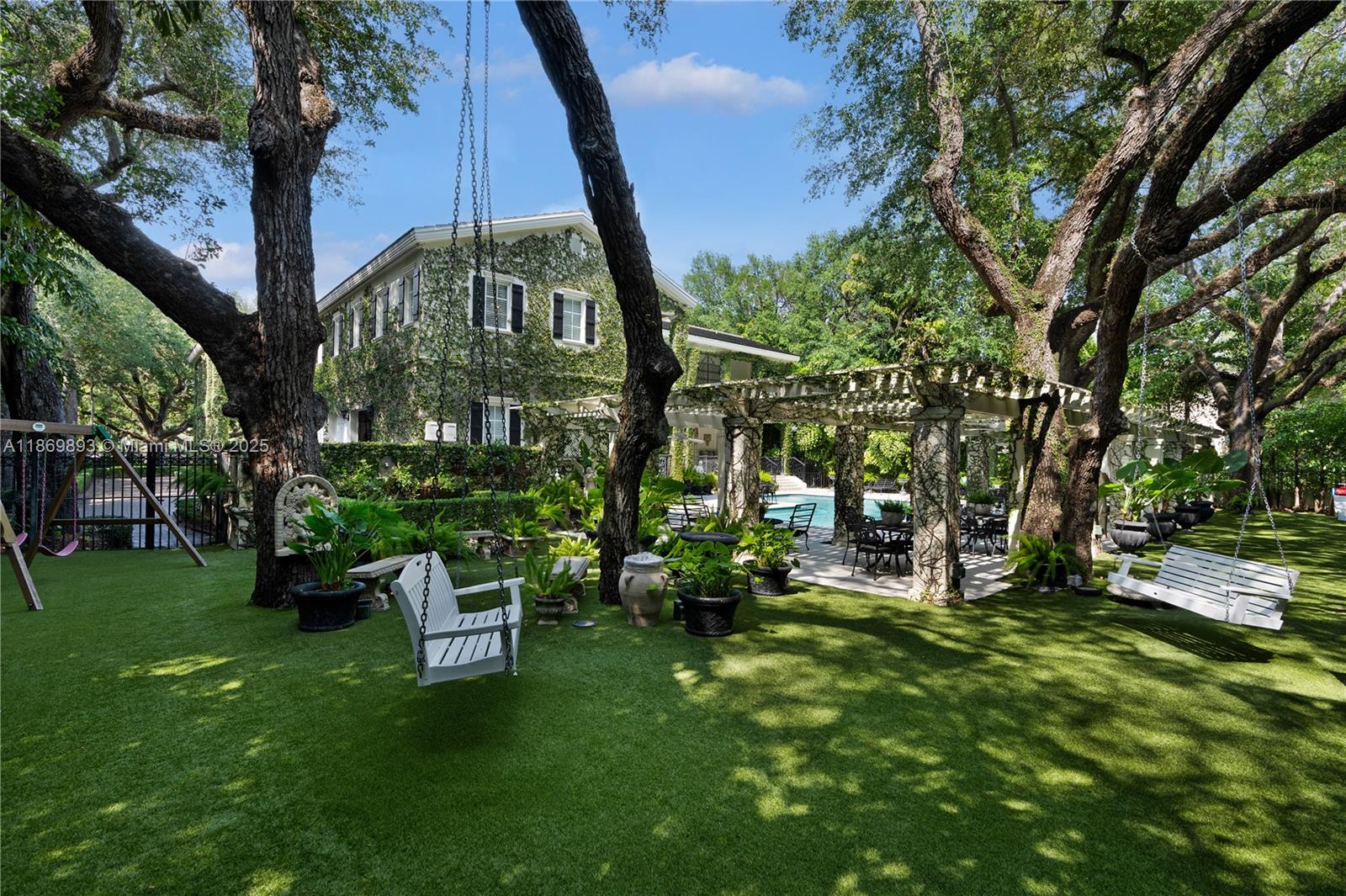 612 Sunset Dr