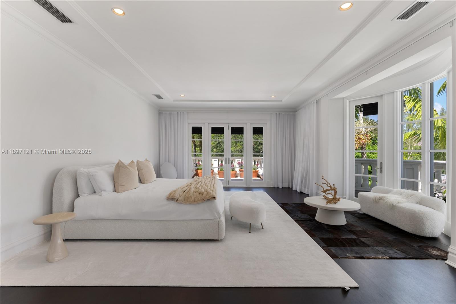 26 Tahiti Beach Island Rd