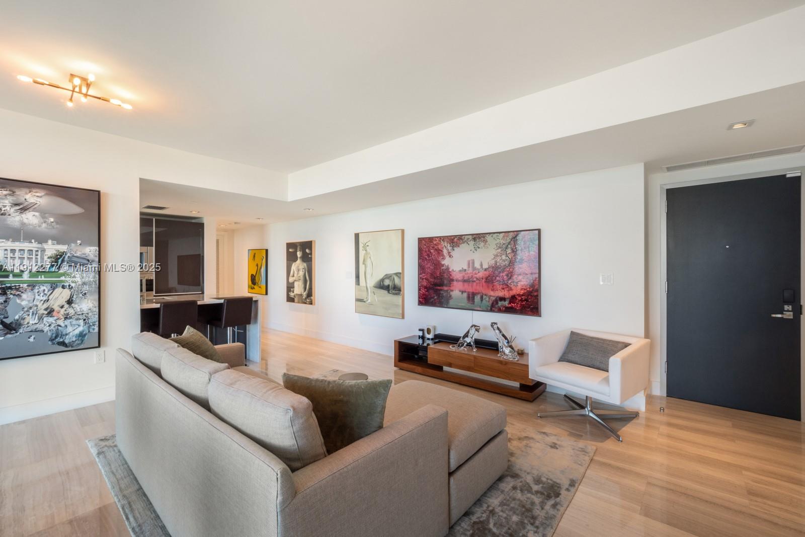 1451 Brickell Ave # 2405