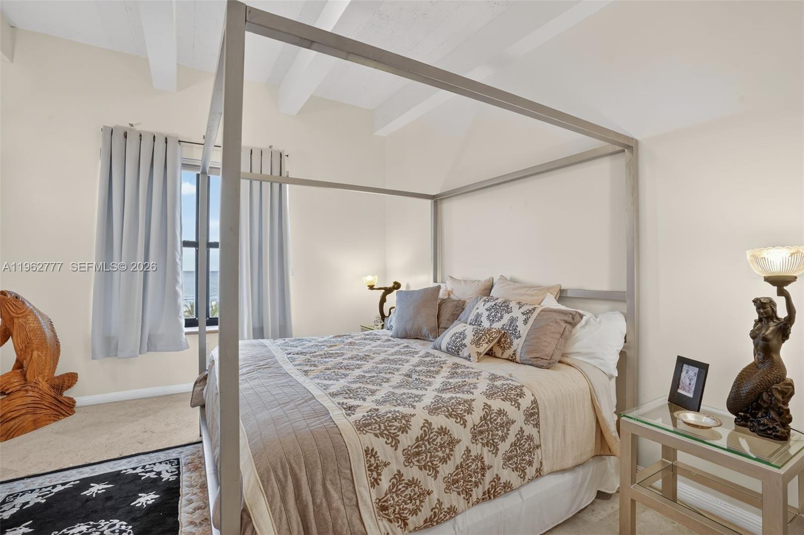 1330 Ocean Dr Unit: R7C