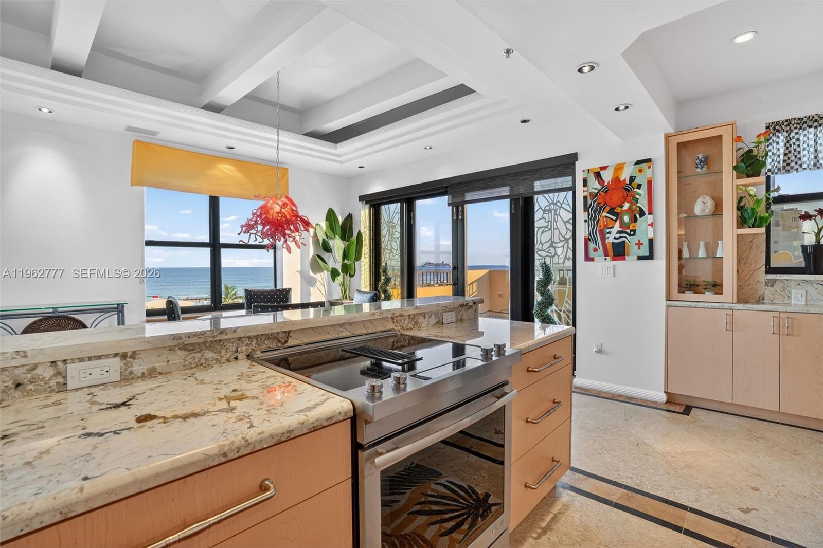 1330 Ocean Dr Unit: R7C