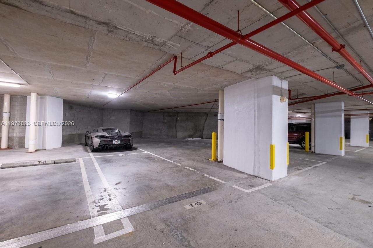 465 Brickell Ave # 5701