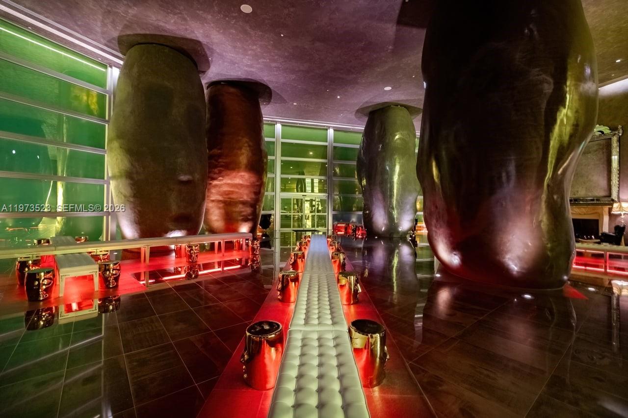 465 Brickell Ave # 5701