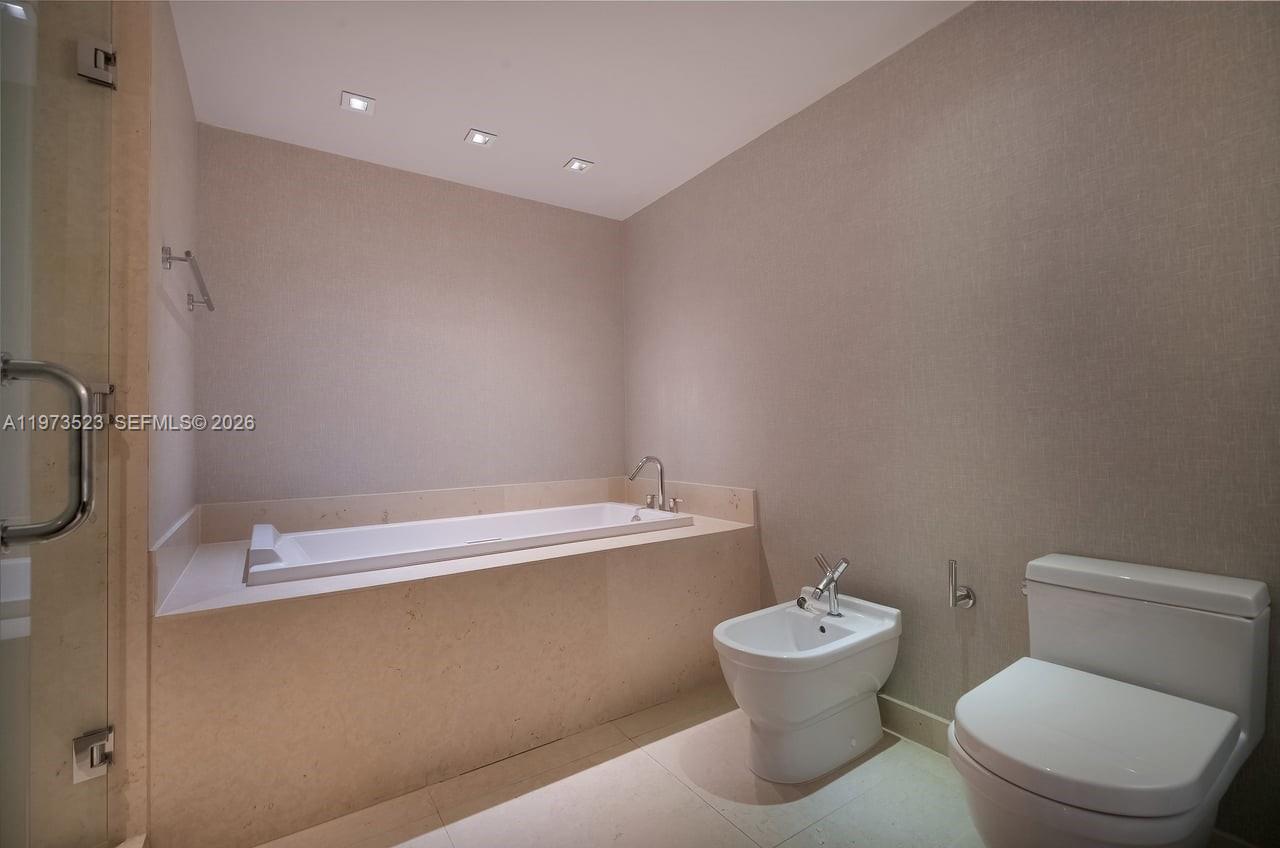 465 Brickell Ave # 5701