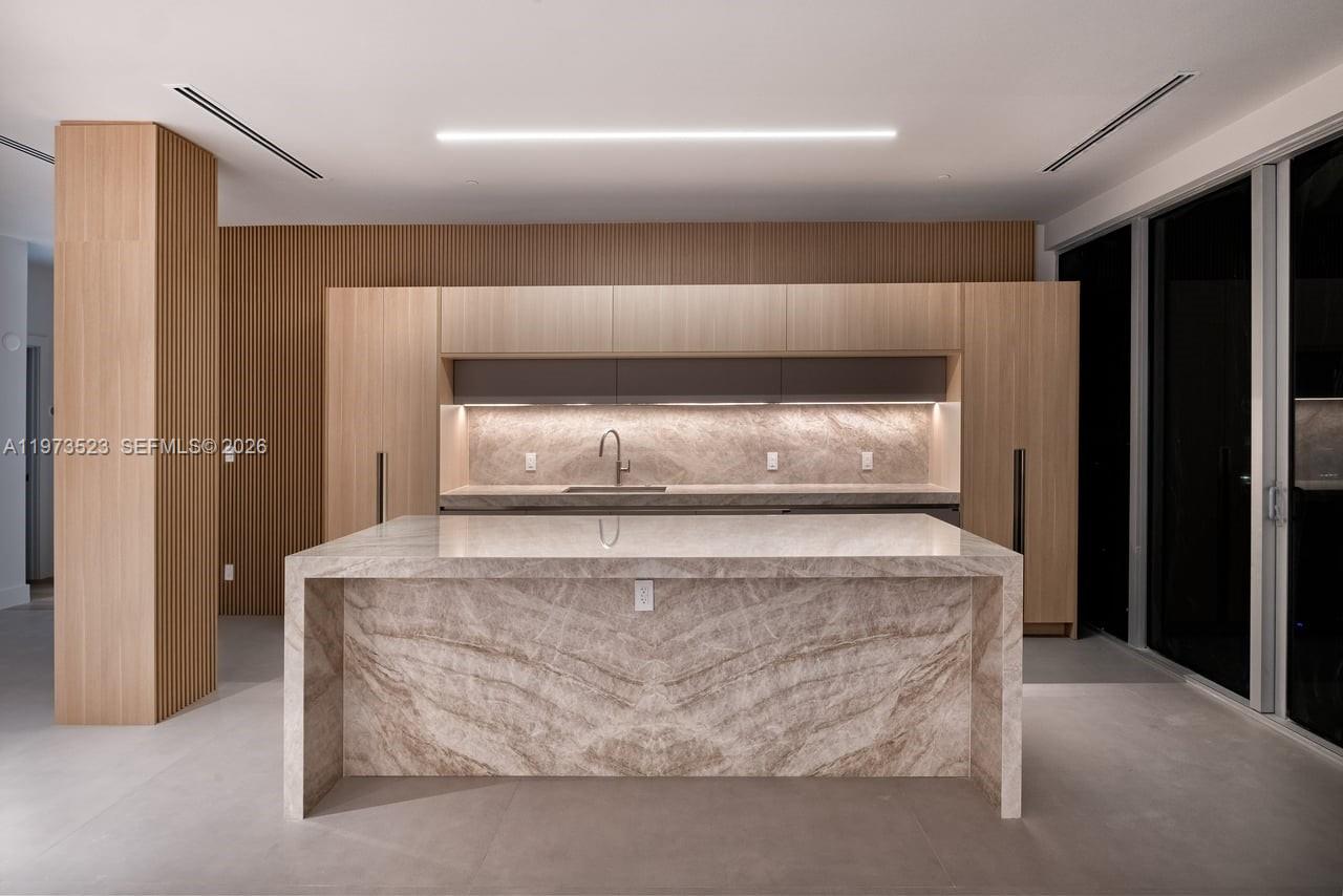 465 Brickell Ave # 5701