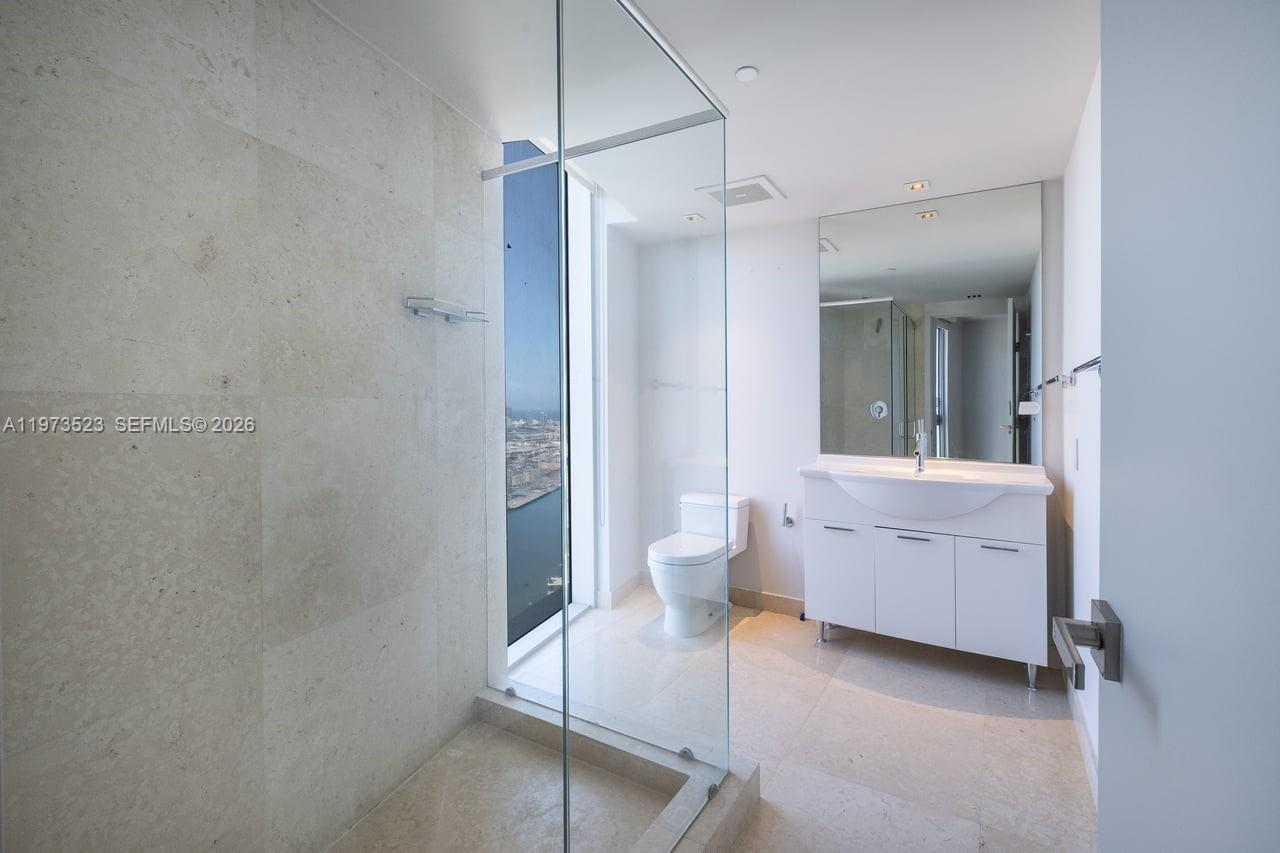 465 Brickell Ave # 5701