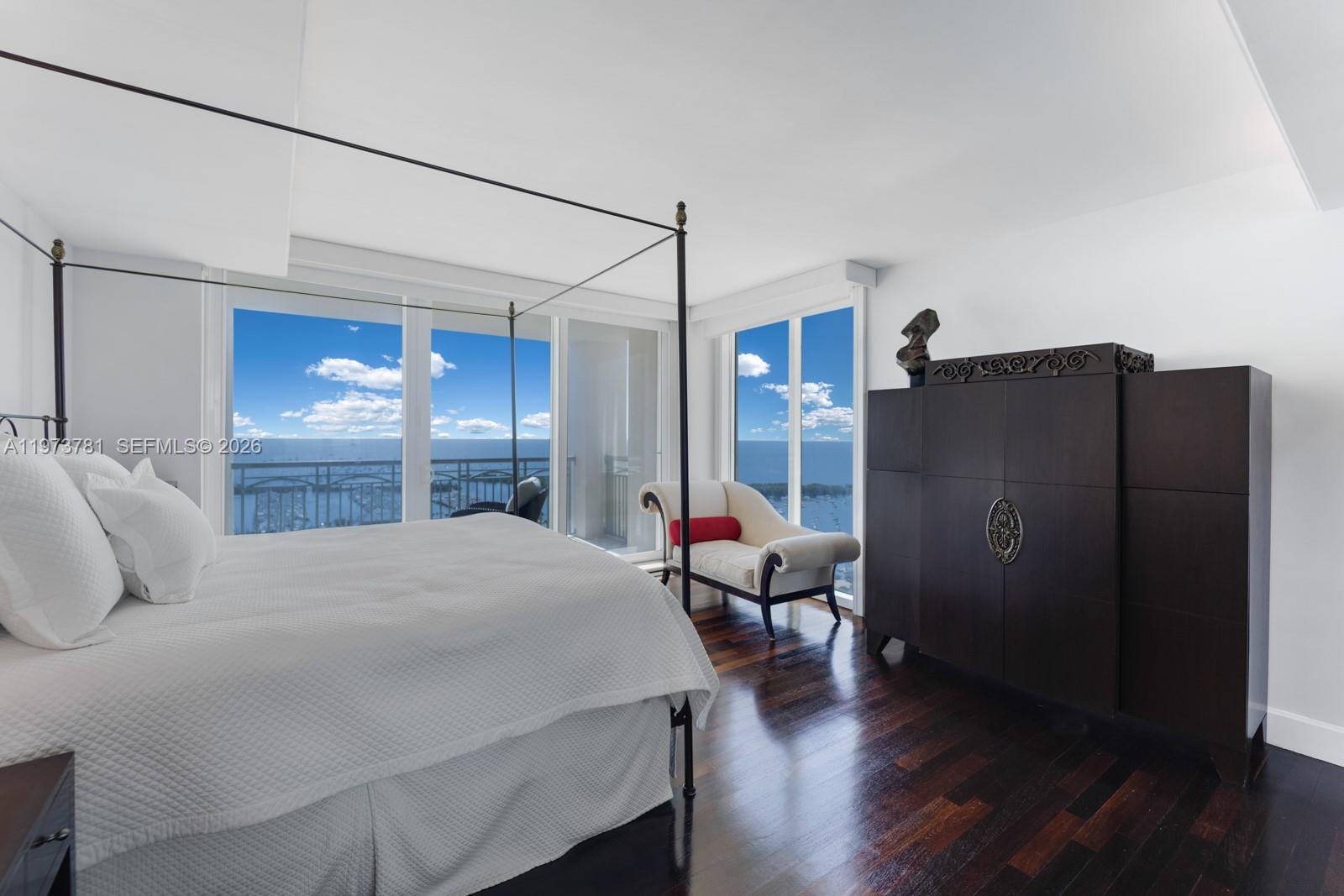 3400 SW 27th Ave # 2102