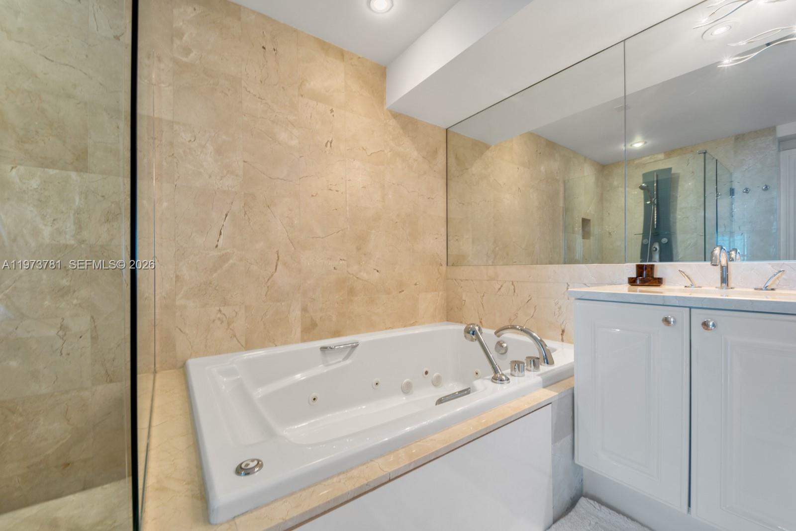 3400 SW 27th Ave # 2102