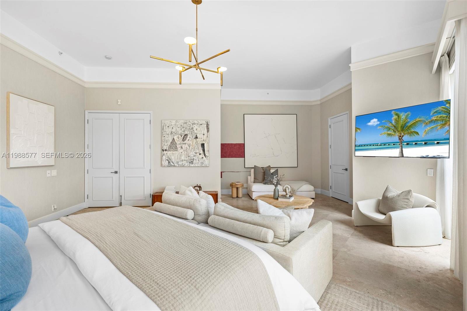 10 Edgewater Dr Unit: Lanai South