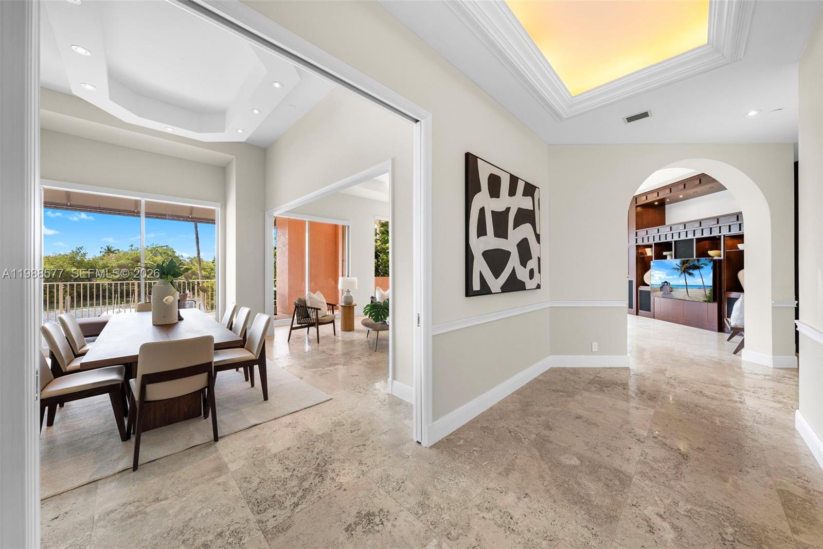 10 Edgewater Dr Unit: Lanai South