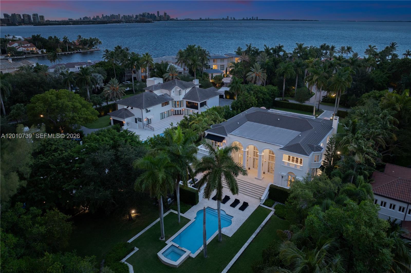 26 Tahiti Beach Island Rd