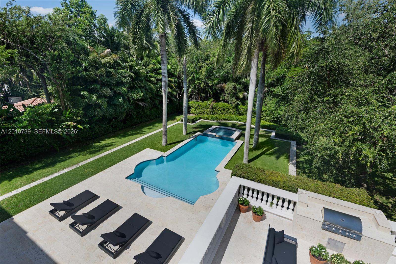 26 Tahiti Beach Island Rd
