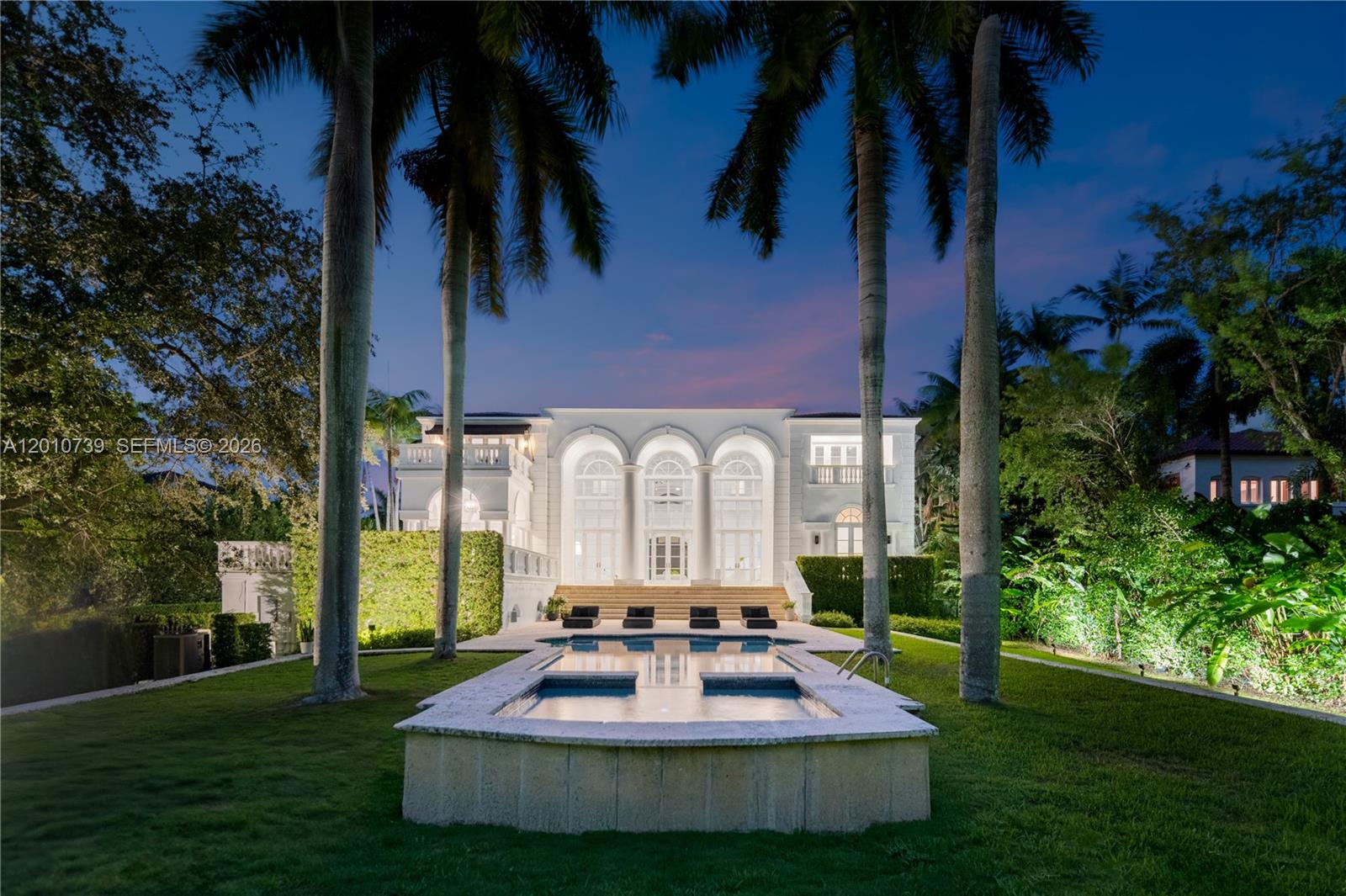 26 Tahiti Beach Island Rd