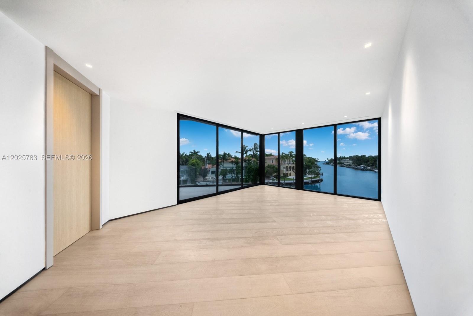 6941 Sunrise Ct