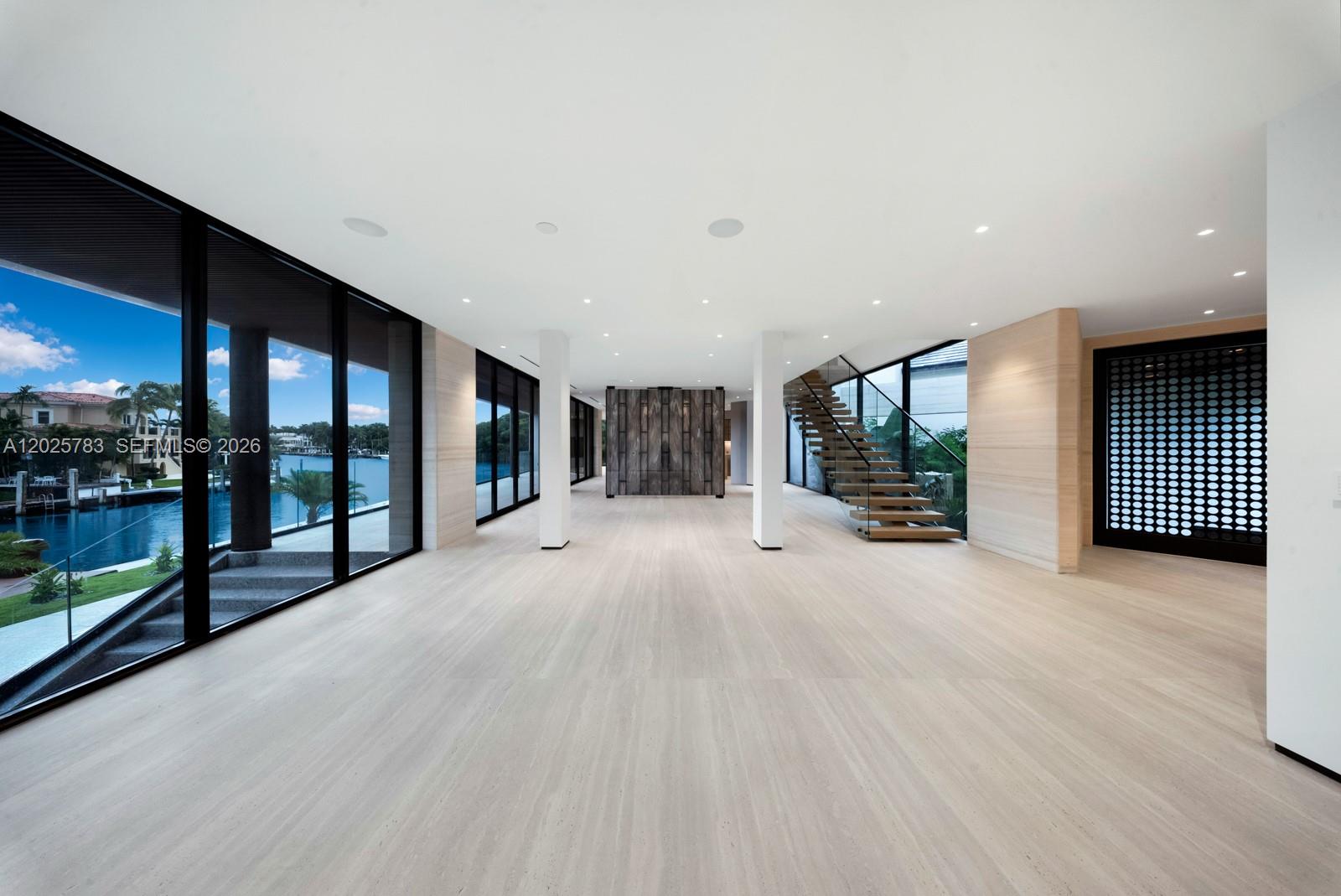 6941 Sunrise Ct
