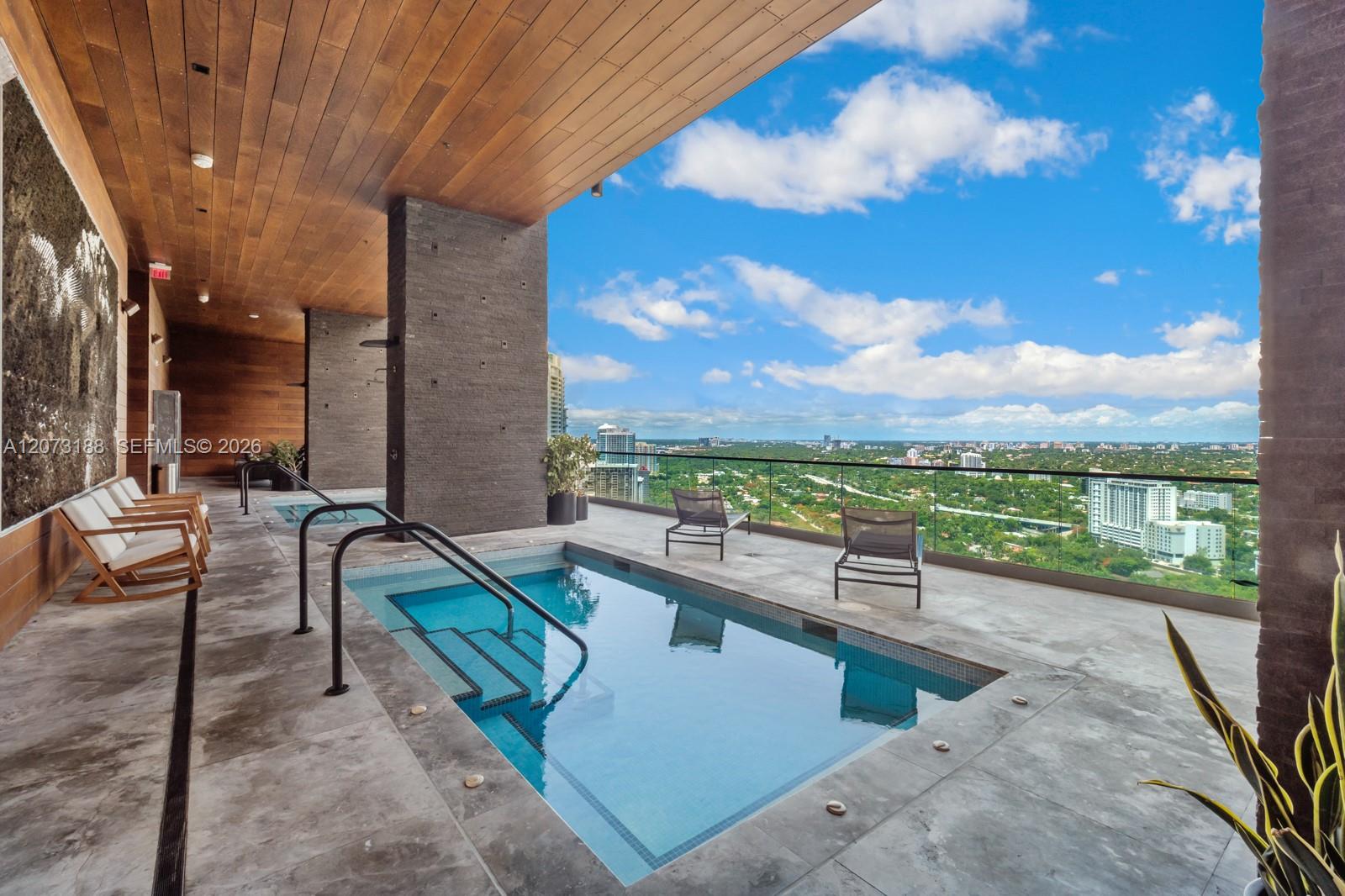 1451 Brickell Ave # 2405