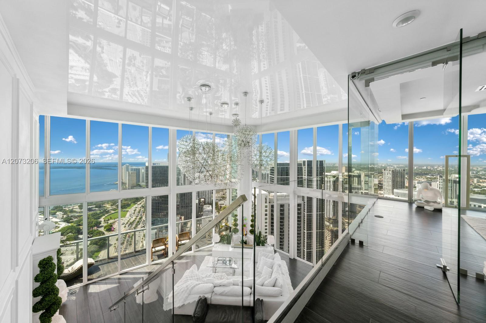 888 Biscayne Blvd # 5701