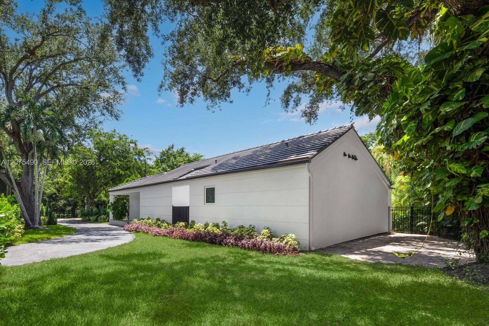 8150 Old Cutler Rd