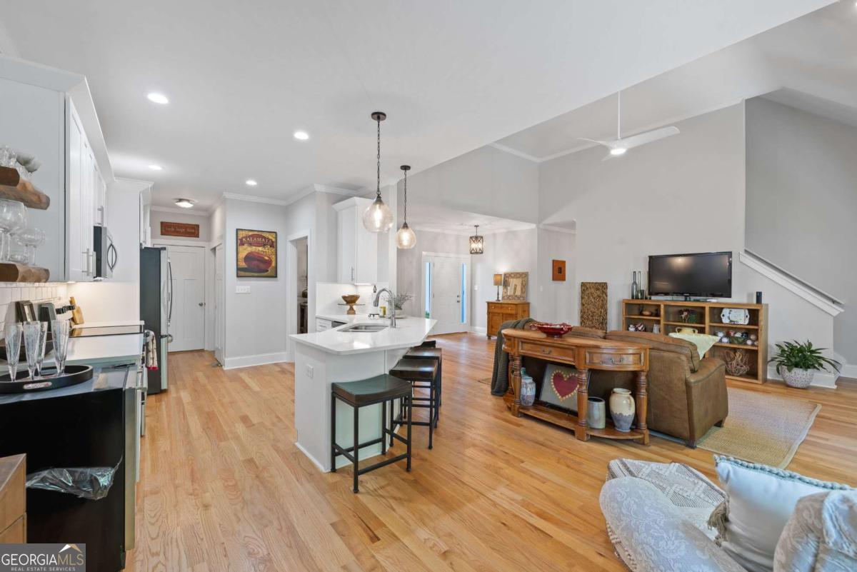 220 Meredith Ridge Road