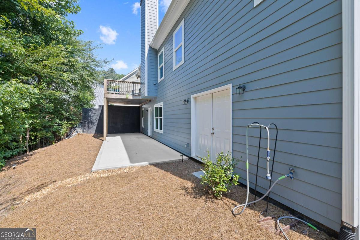 220 Meredith Ridge Road