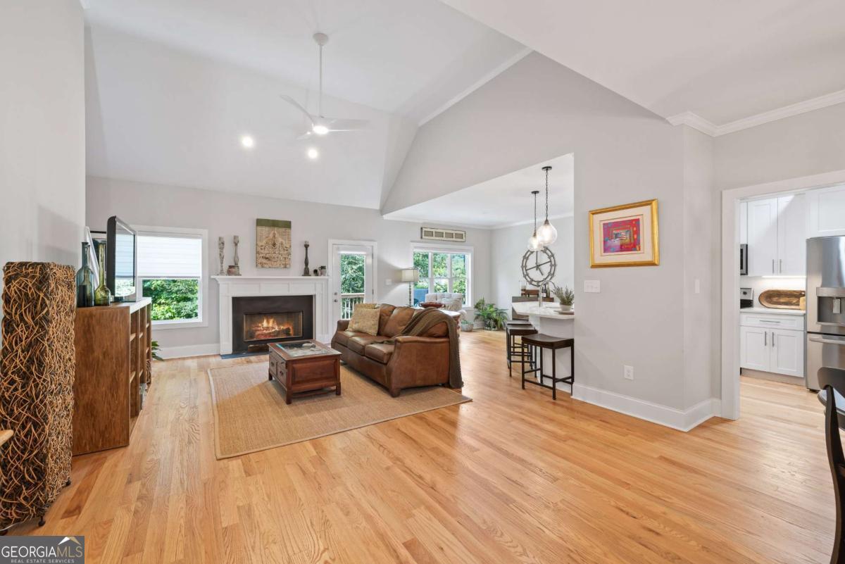 220 Meredith Ridge Road
