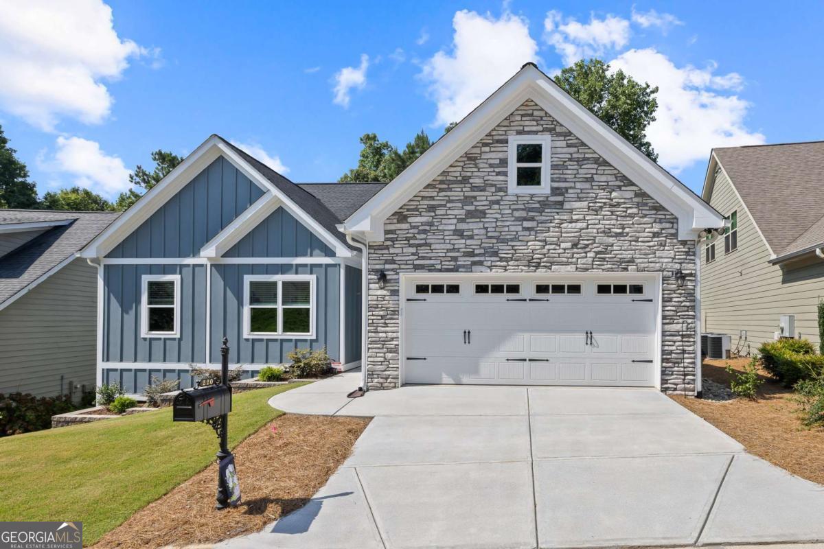 220 Meredith Ridge Road