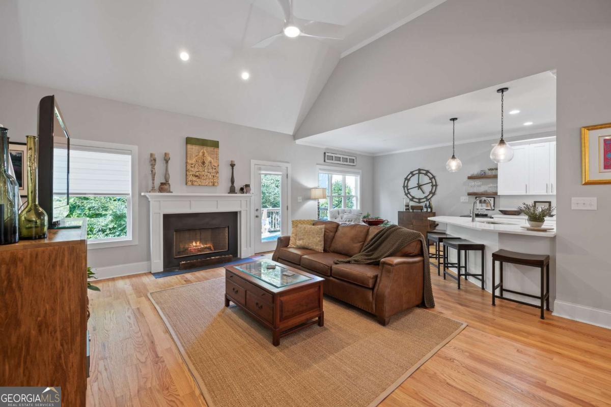 220 Meredith Ridge Road