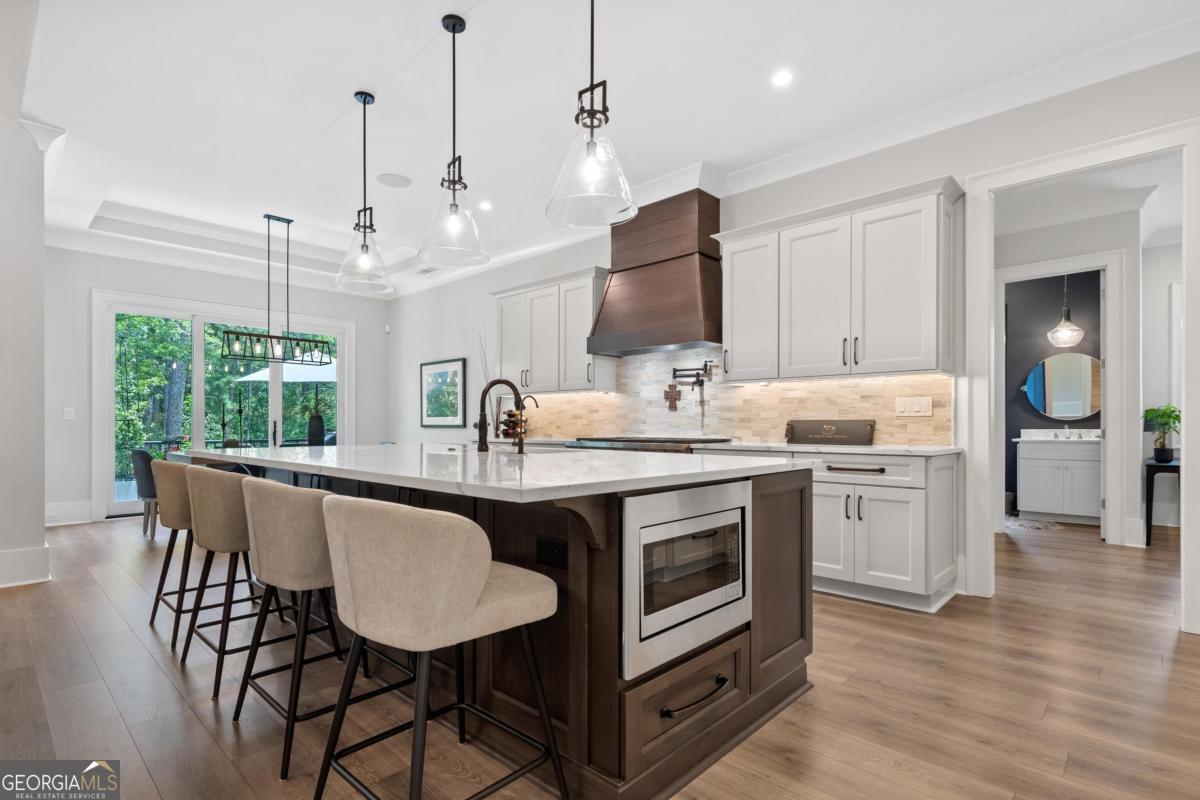 1030 Parrotts Cove