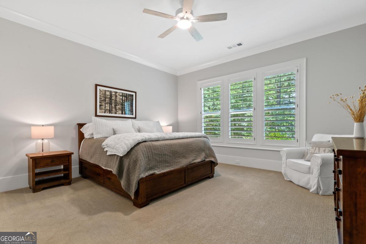1030 Parrotts Cove