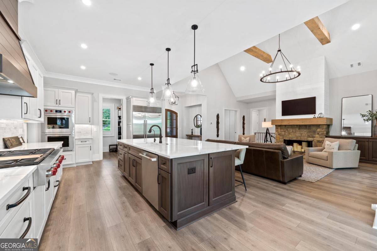 1030 Parrotts Cove