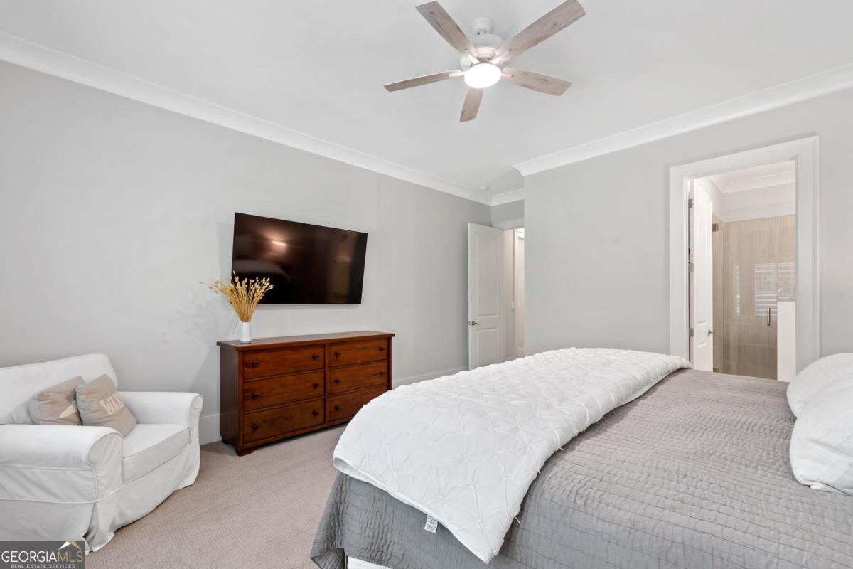 1030 Parrotts Cove