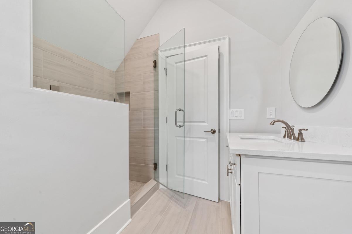 1030 Parrotts Cove