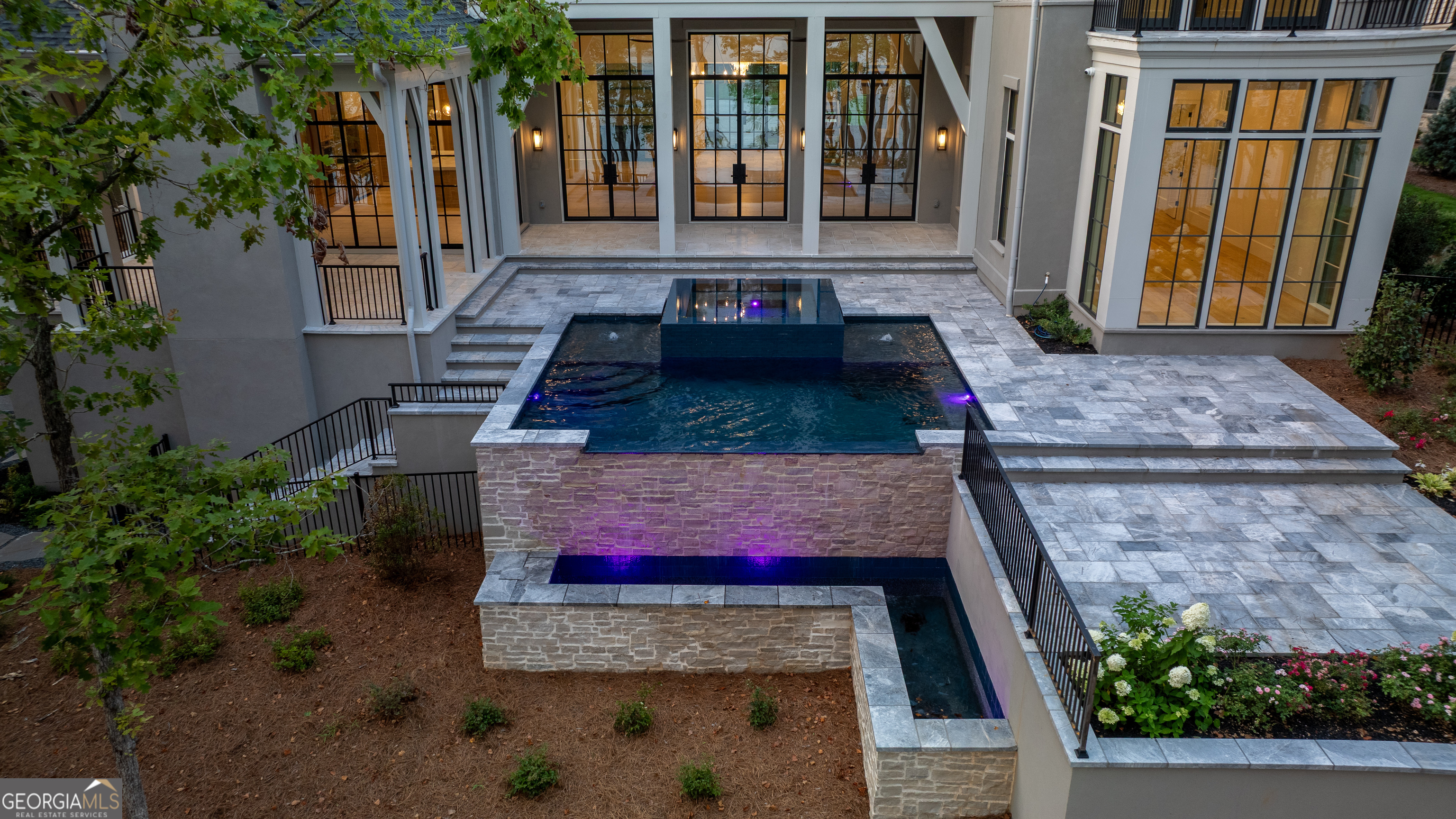 1221 BROADPOINT DRIVE