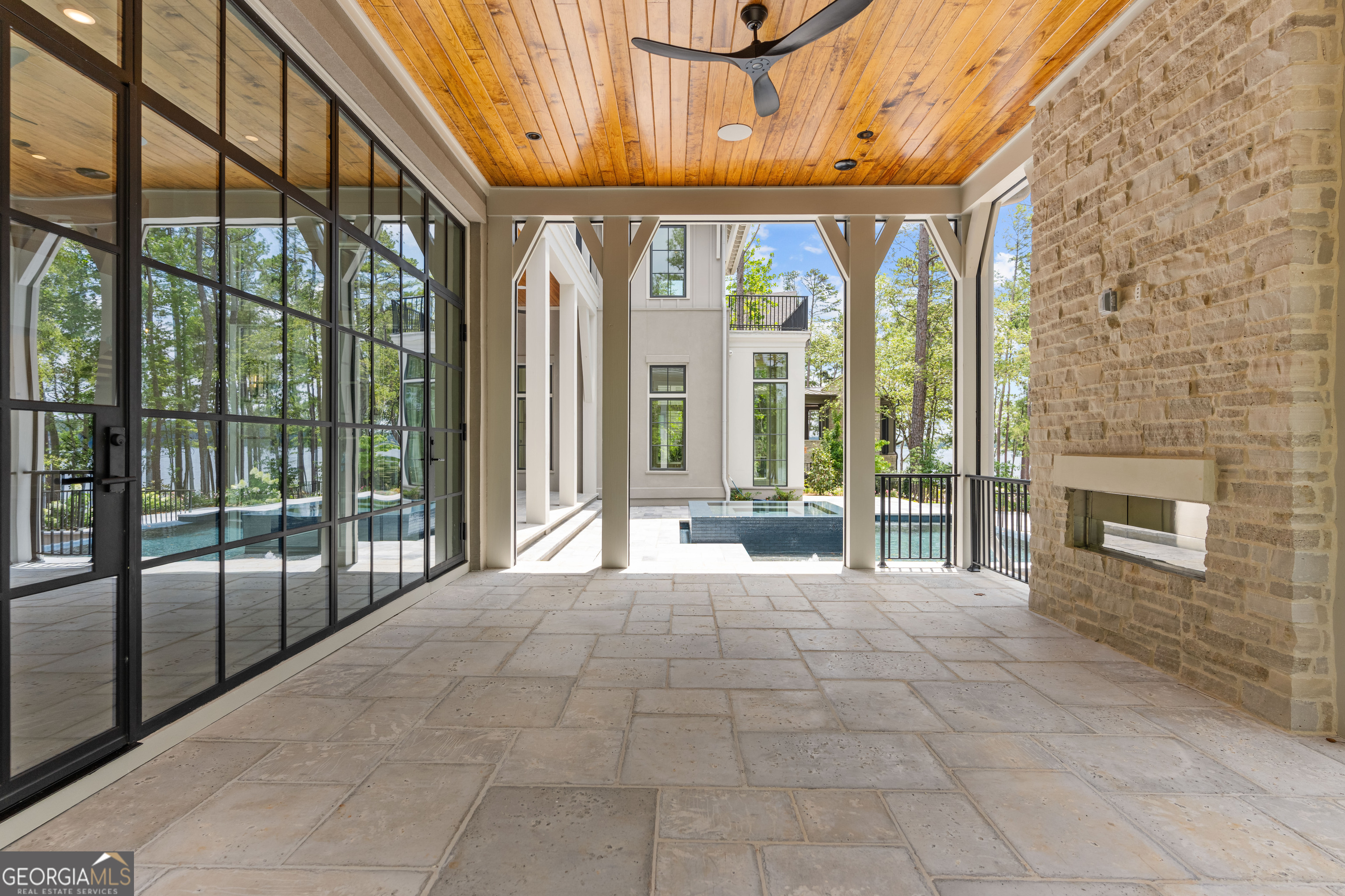 1221 BROADPOINT DRIVE