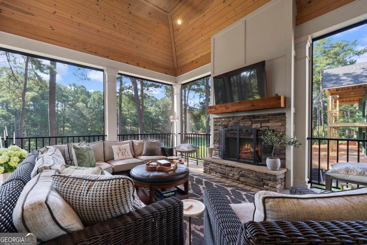 1071 Brookside