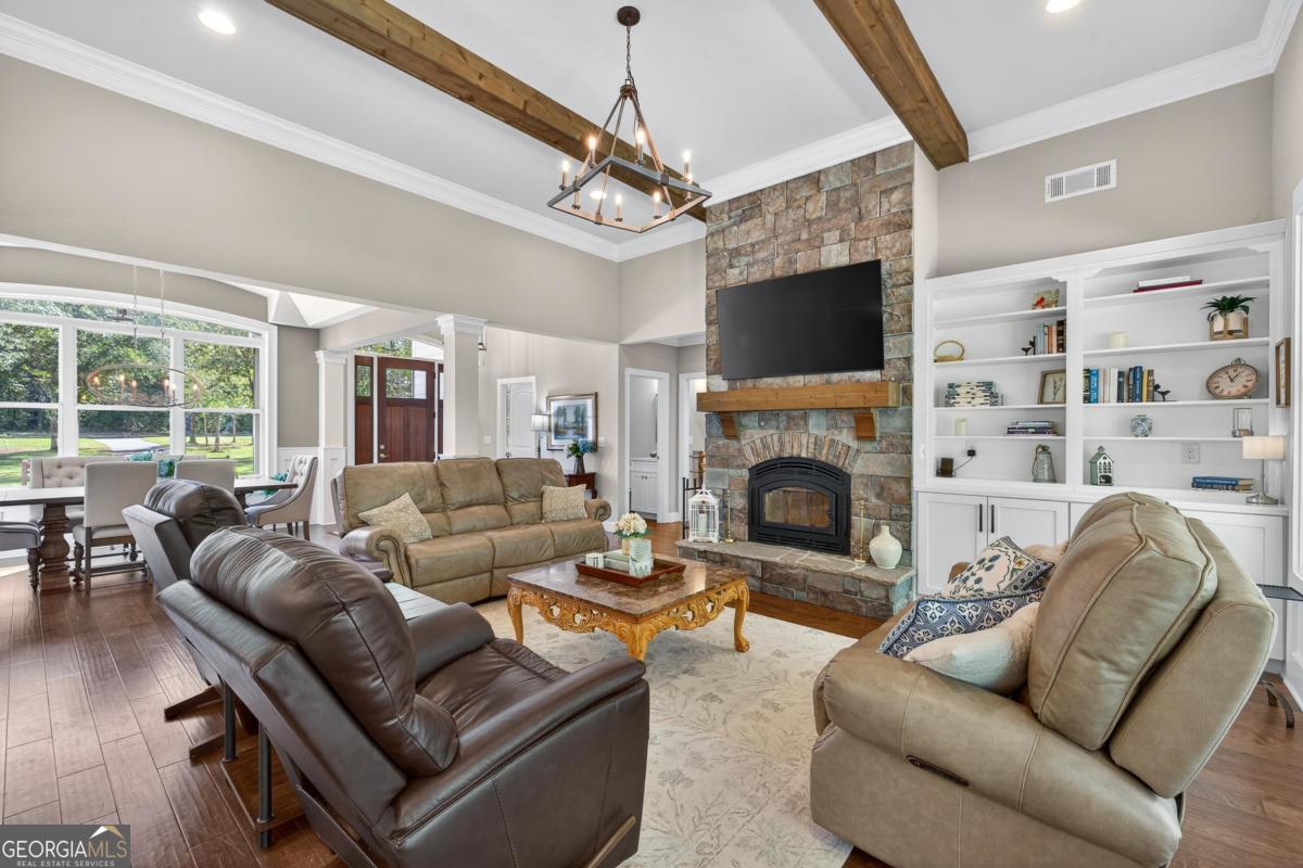 1230 Sailview Drive