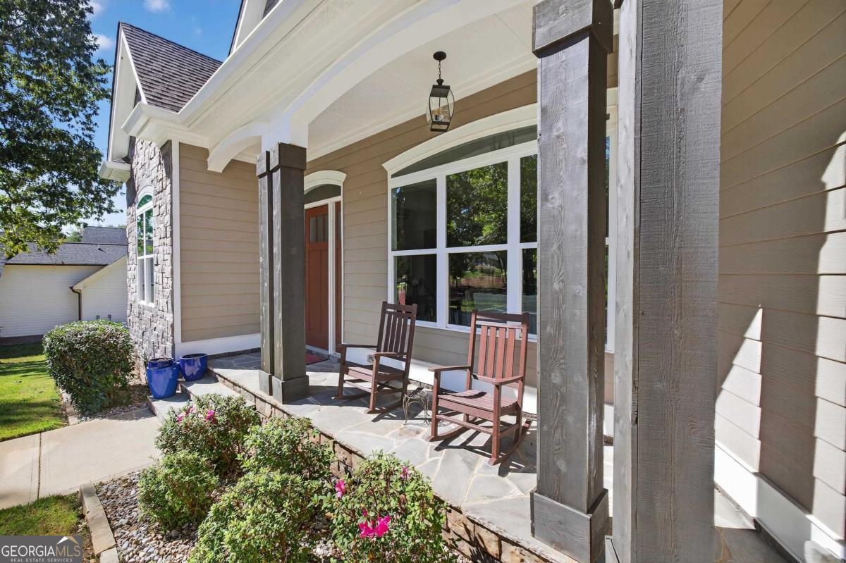 1230 Sailview Drive