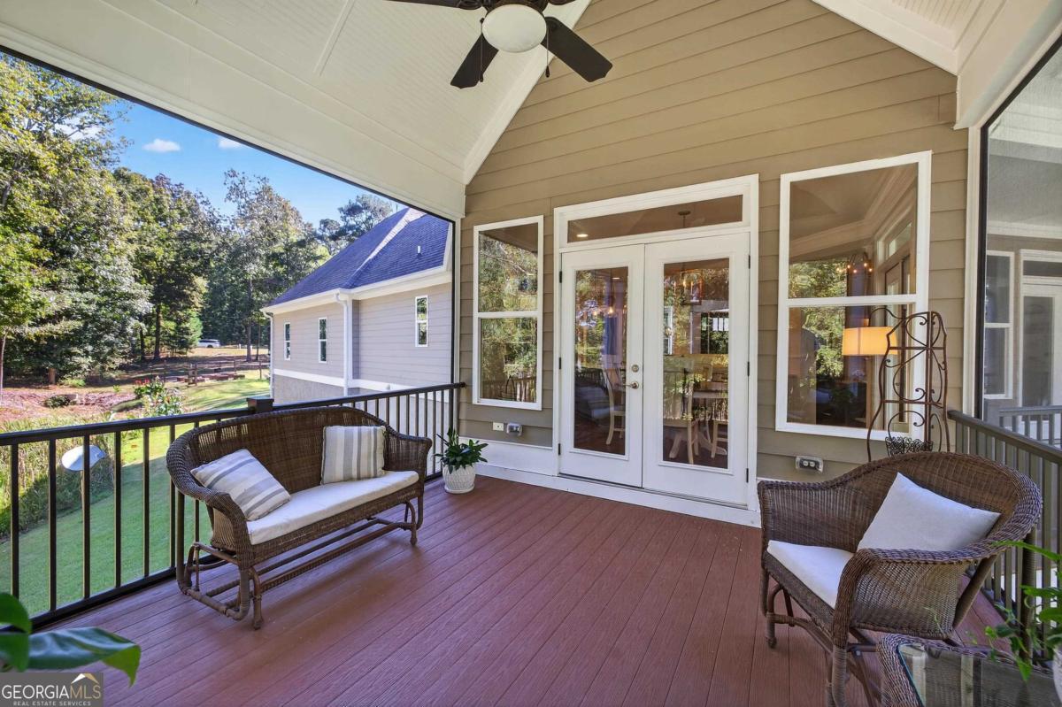 1230 Sailview Drive