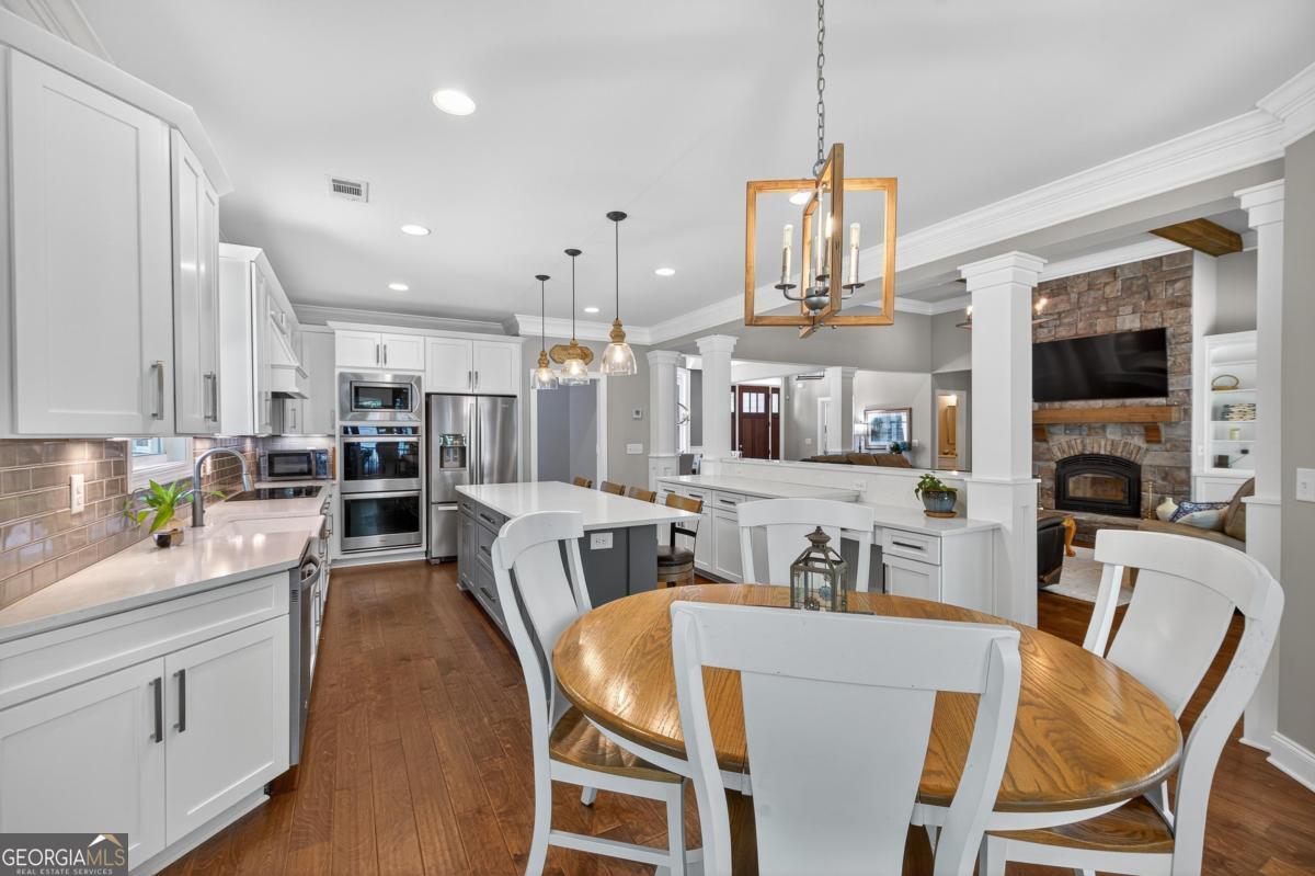 1230 Sailview Drive