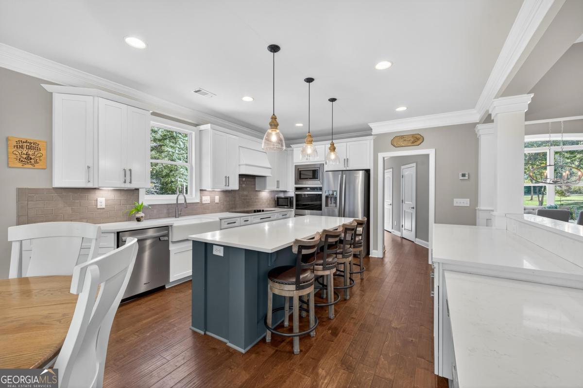 1230 Sailview Drive