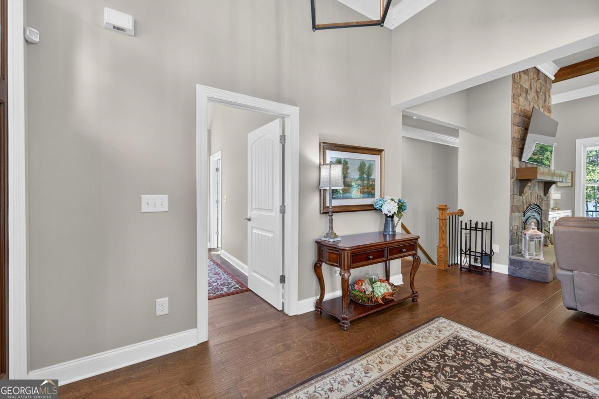 1230 Sailview Drive