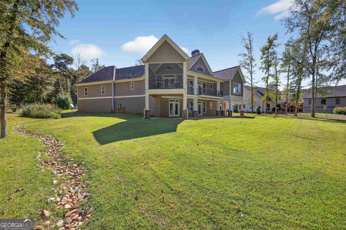 1230 Sailview Drive