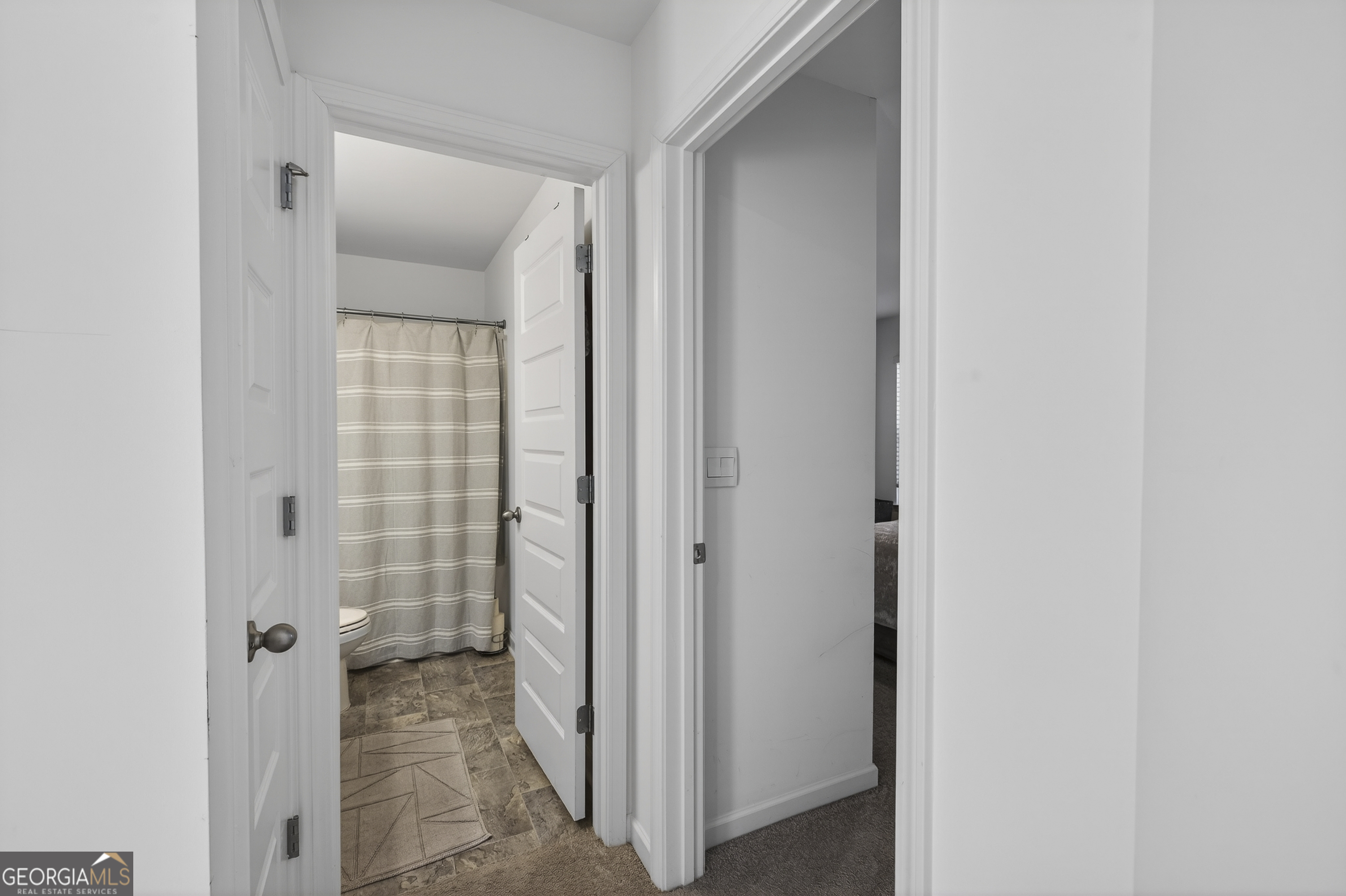 1400 Trident Maple Chase