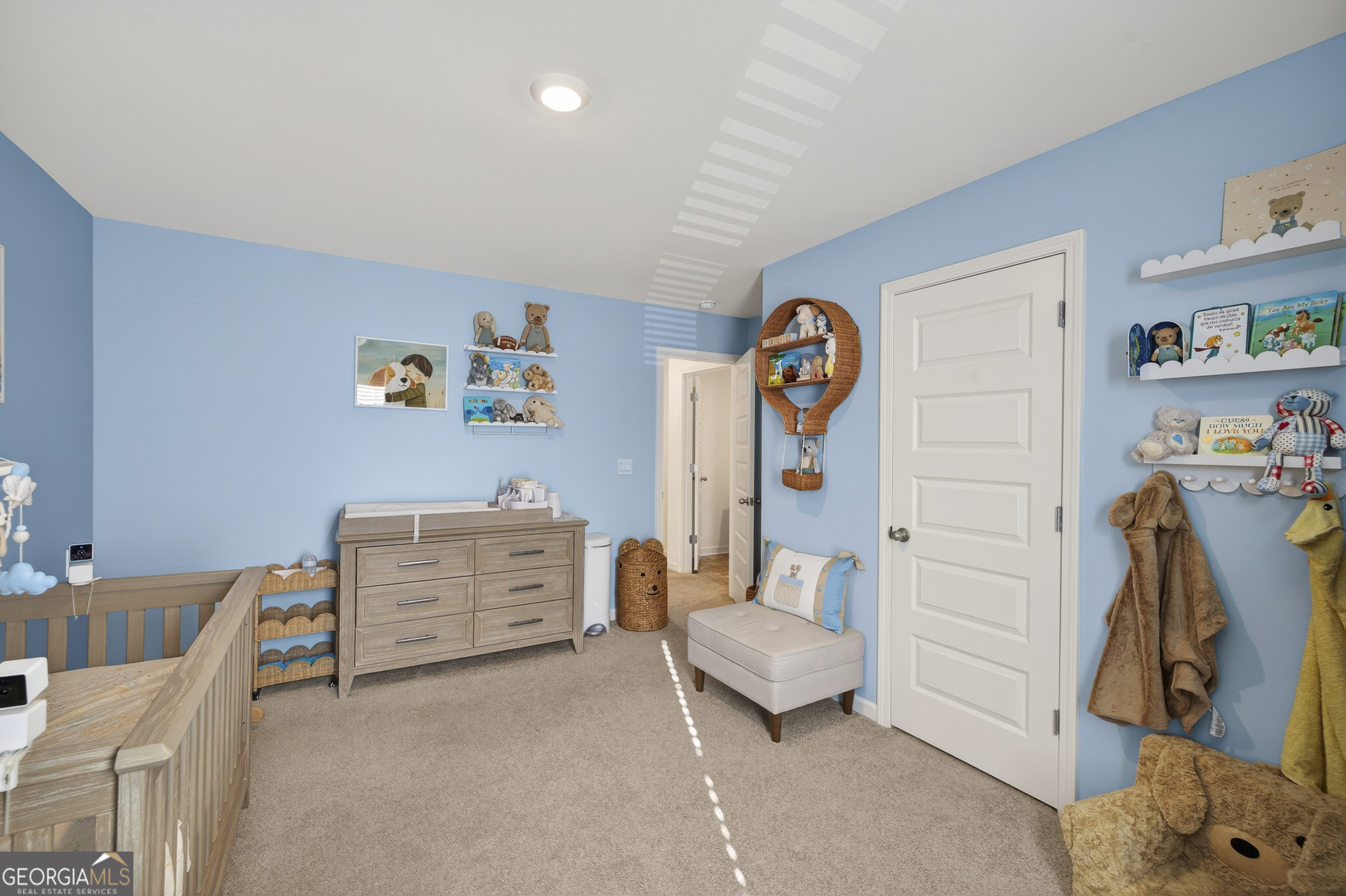 1400 Trident Maple Chase