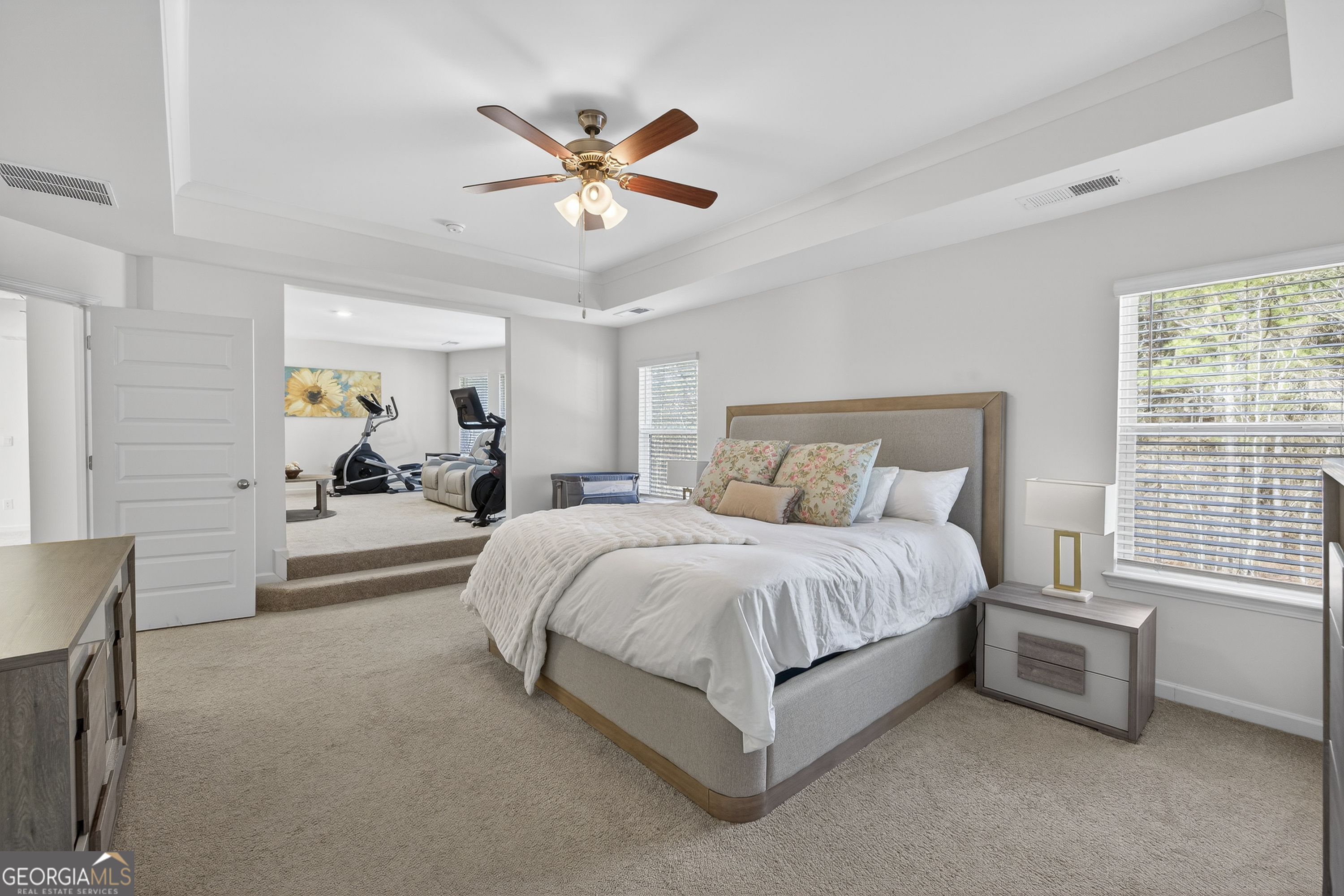 1400 Trident Maple Chase