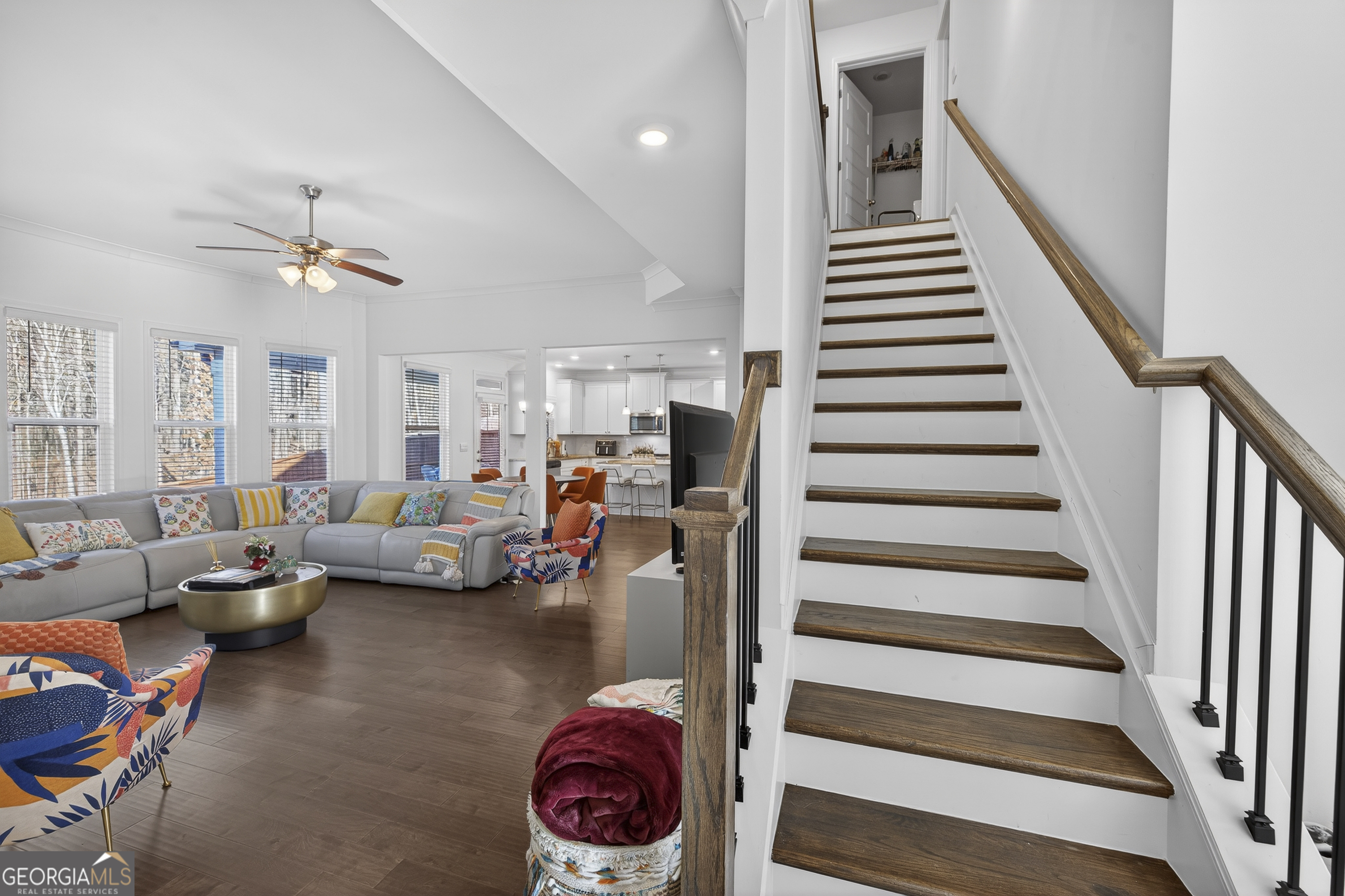 1400 Trident Maple Chase