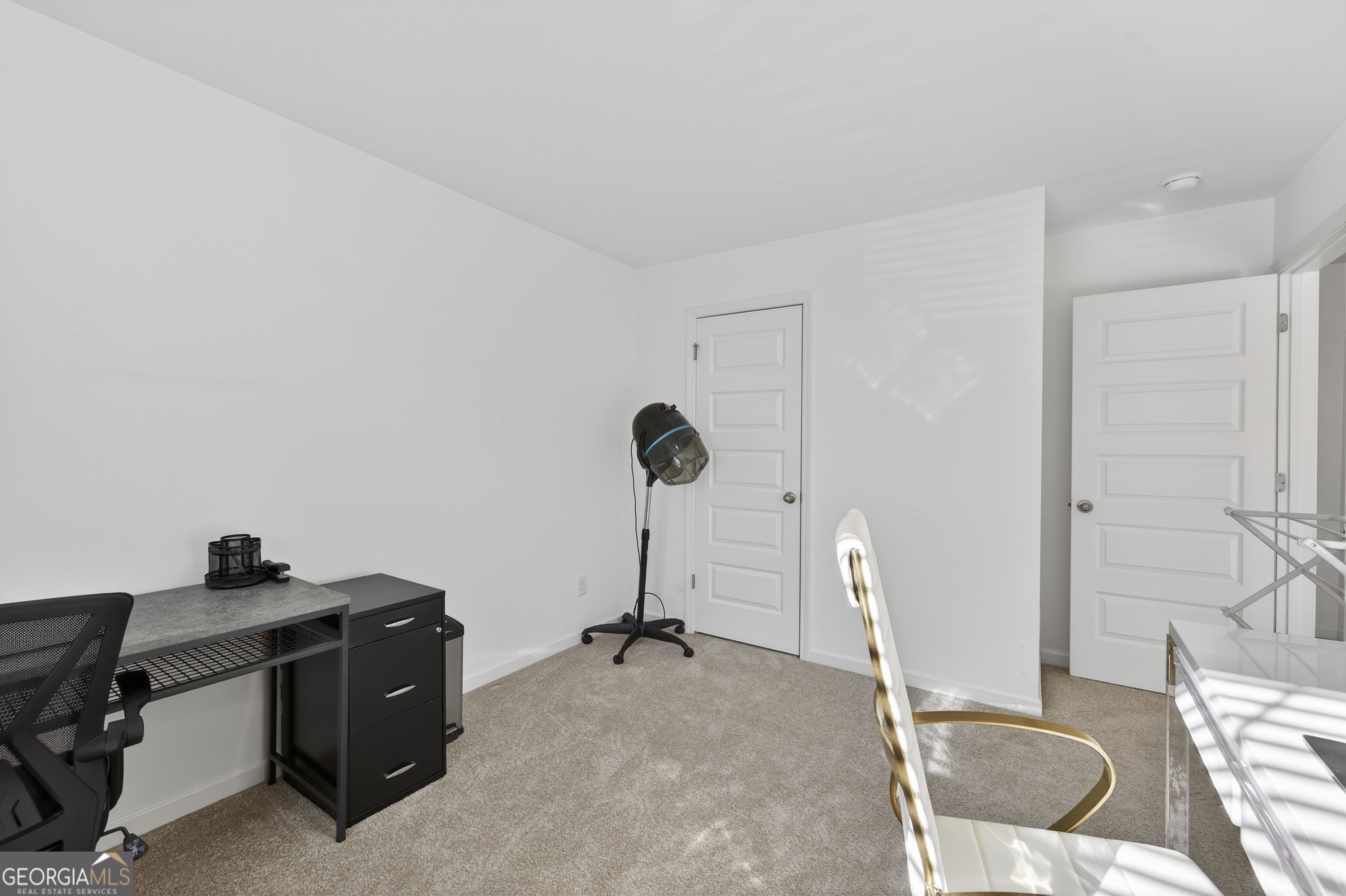 1400 Trident Maple Chase