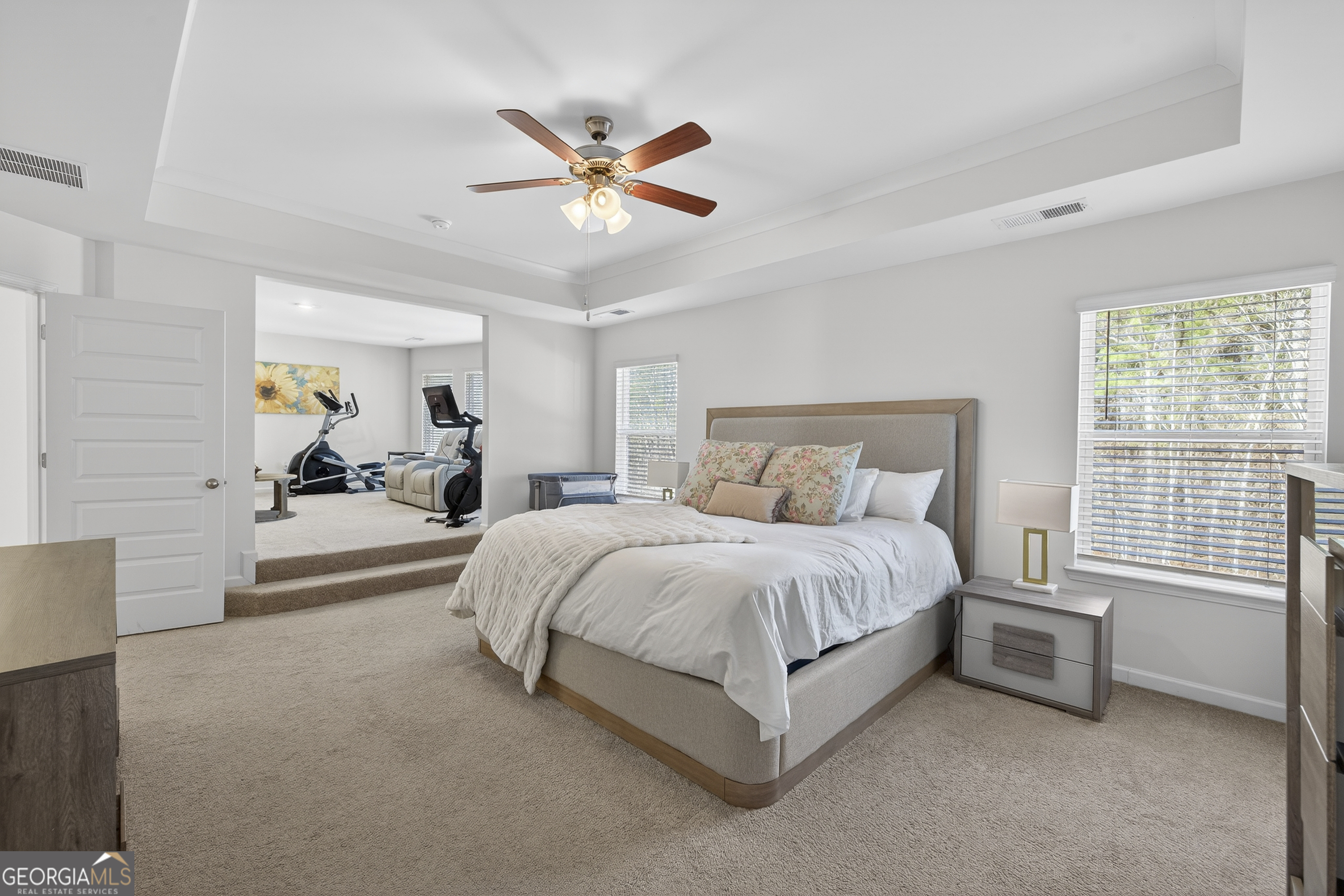 1400 Trident Maple Chase