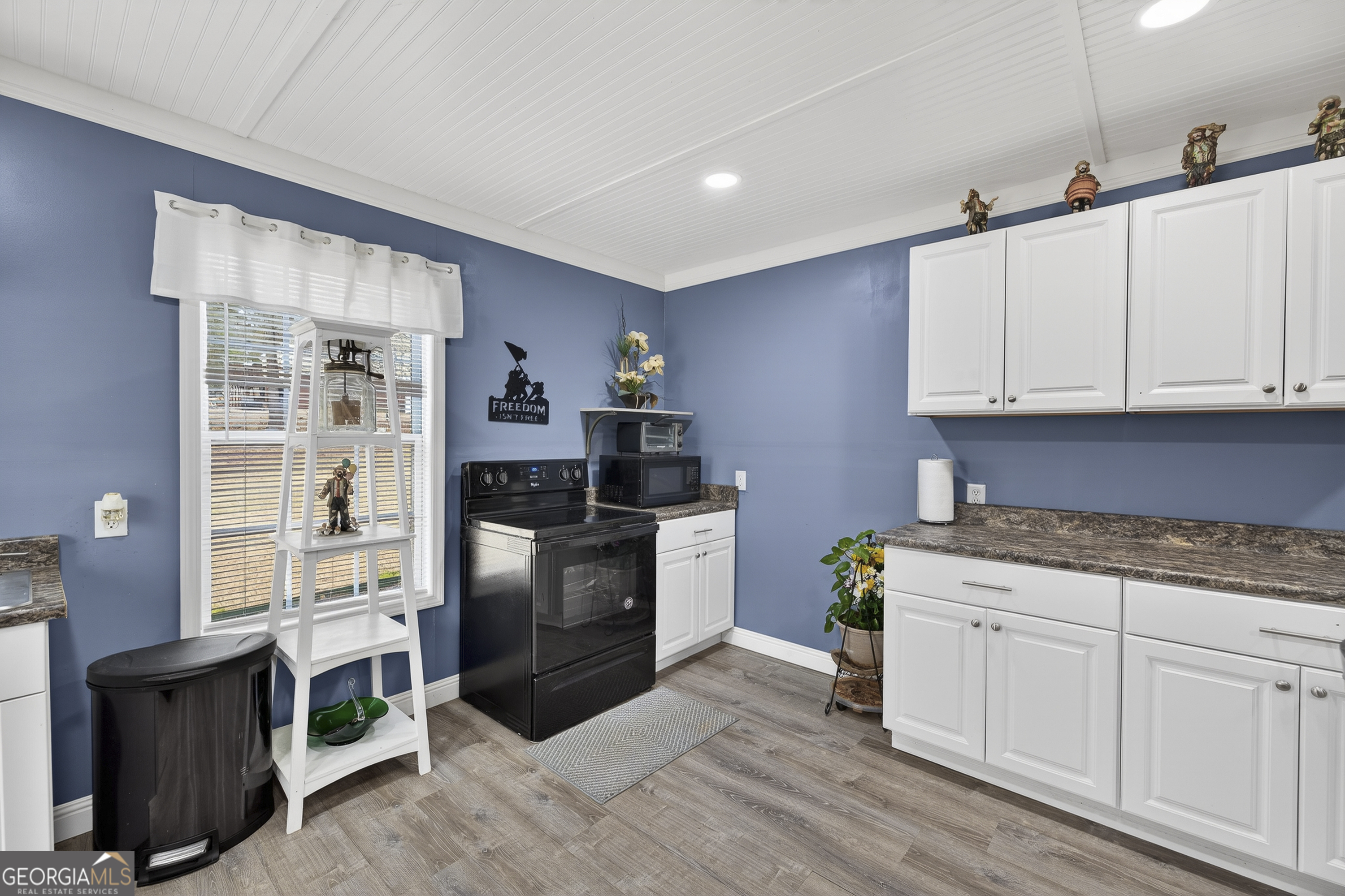 195 Surrey Chase Drive