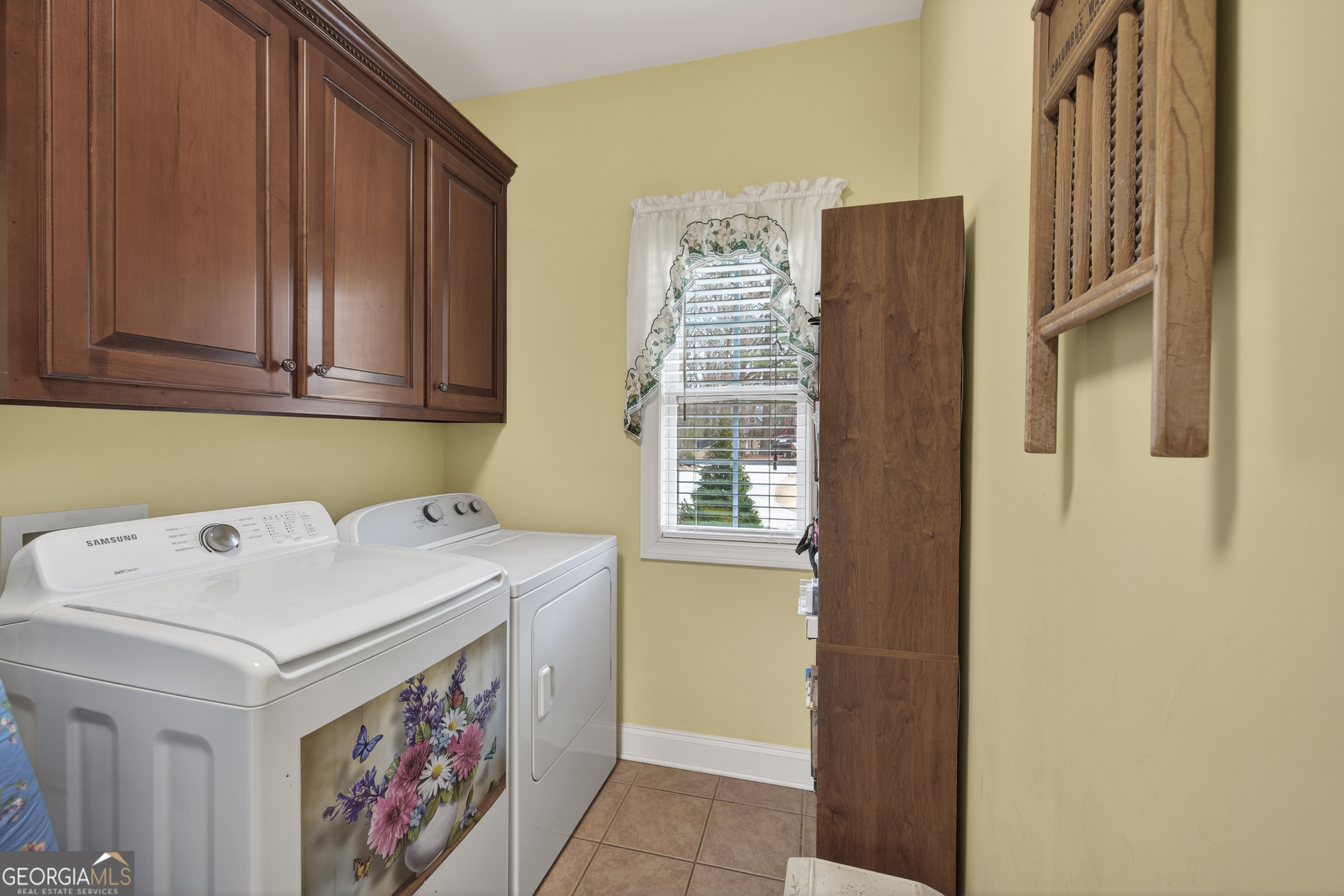 195 Surrey Chase Drive